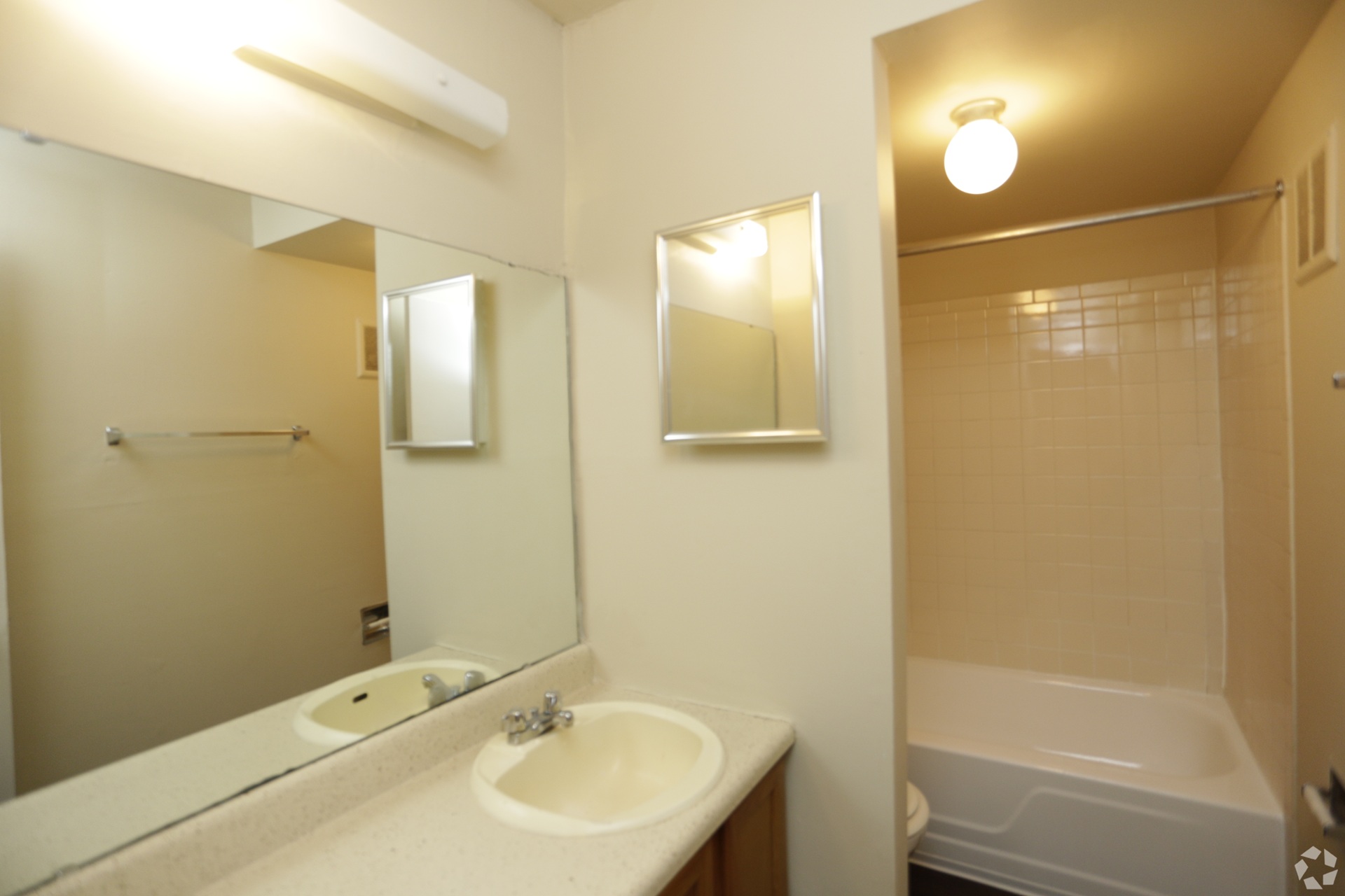 Rivertrails Apartments bathroom in Saint Louis, MO