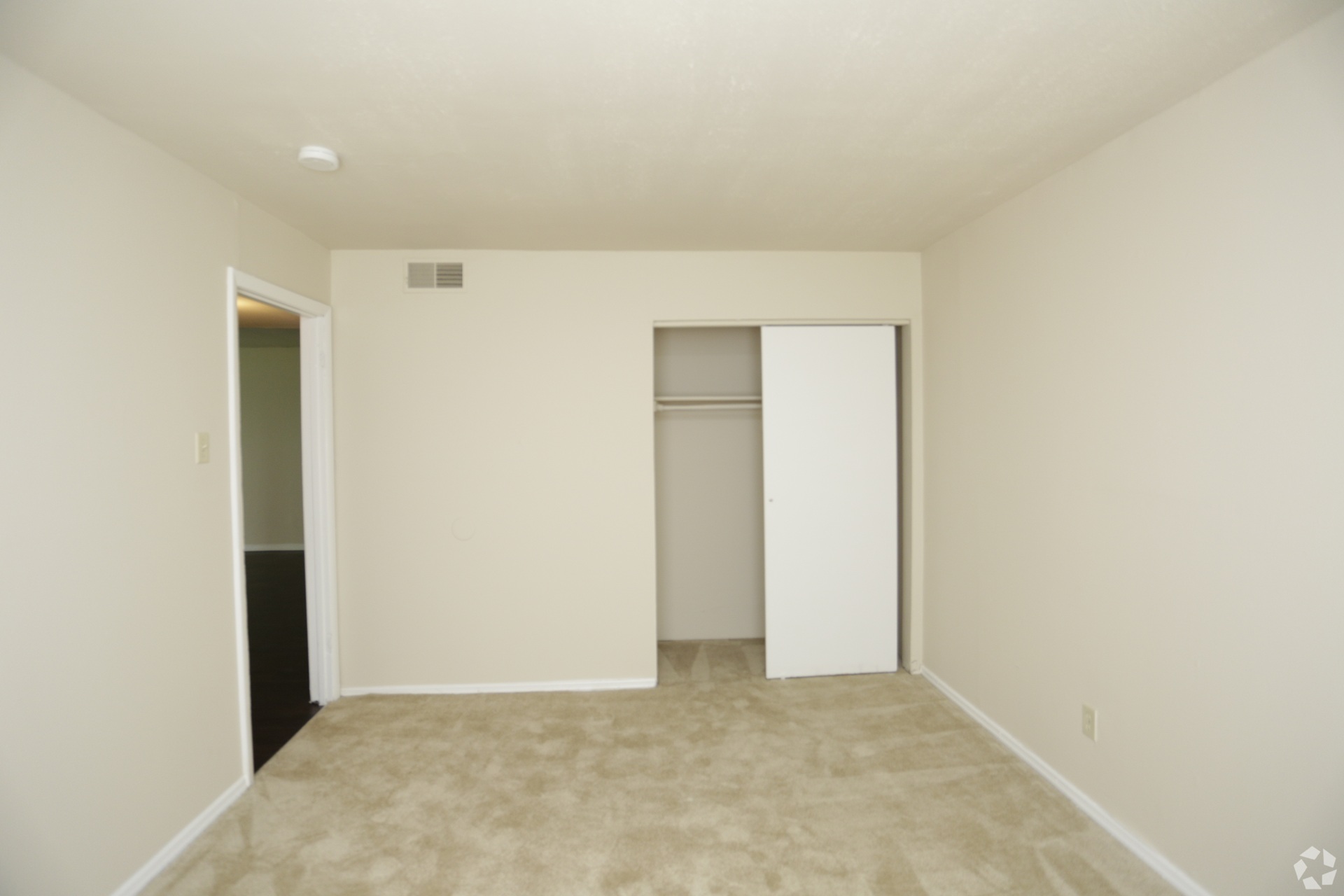 Rivertrails Apartments third bedroom in Saint Louis, MO